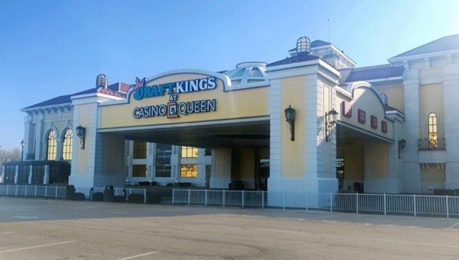 DraftKings to launch 6 000 square-foot sportsbook at Casino Queen in Illinois